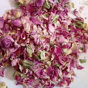 Rose petals (flores rosae)